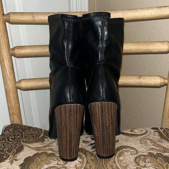 Shoe Dazzle Black Open Toed Boots - Picture 3 of 3